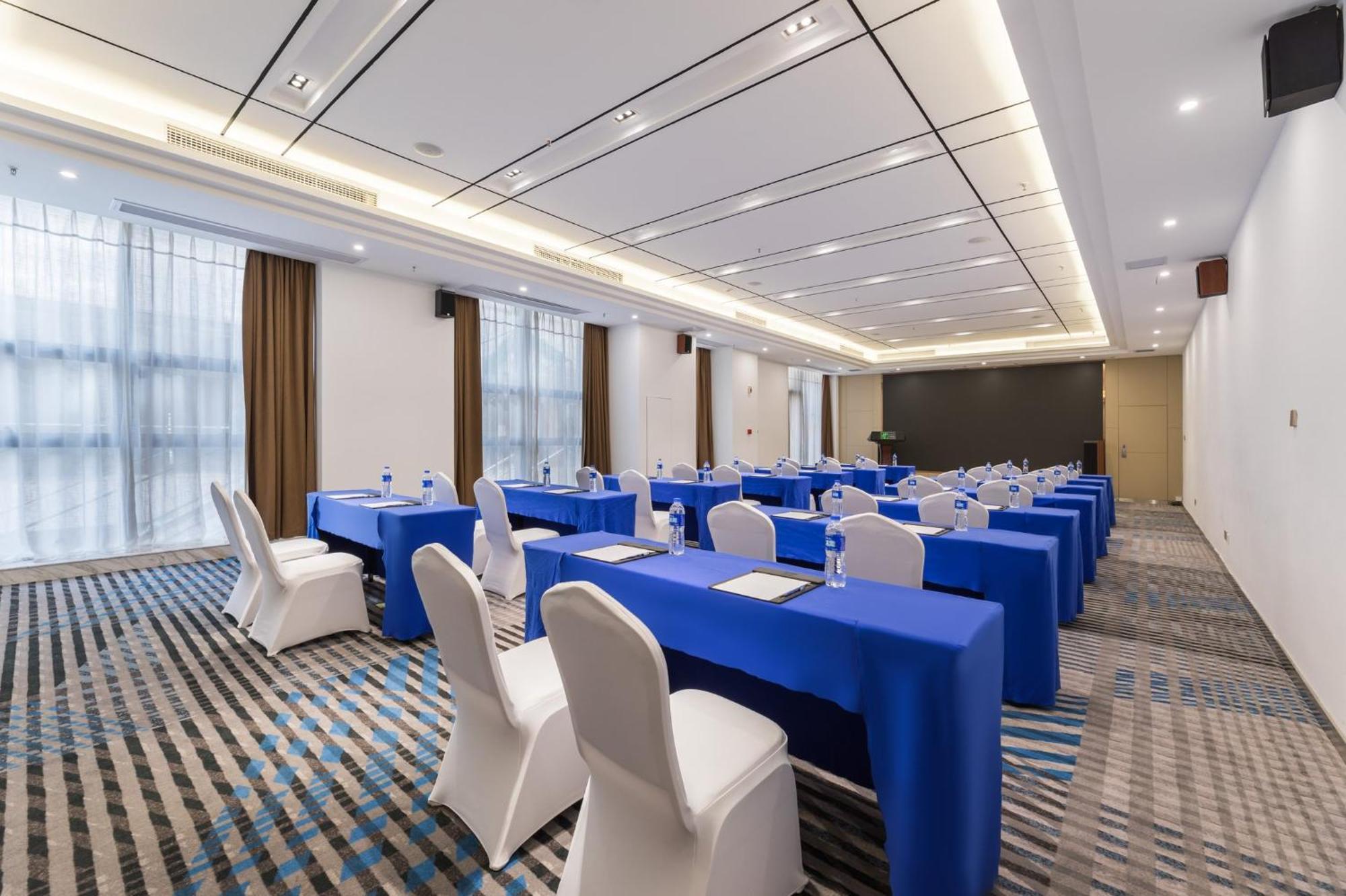 Holiday Inn Express - Liuyang Development Zone By Ihg Changsha Huanghua Airport Exterior foto